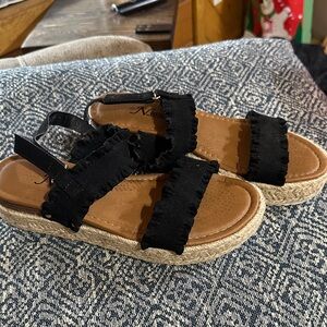 Black Women's Sandals
